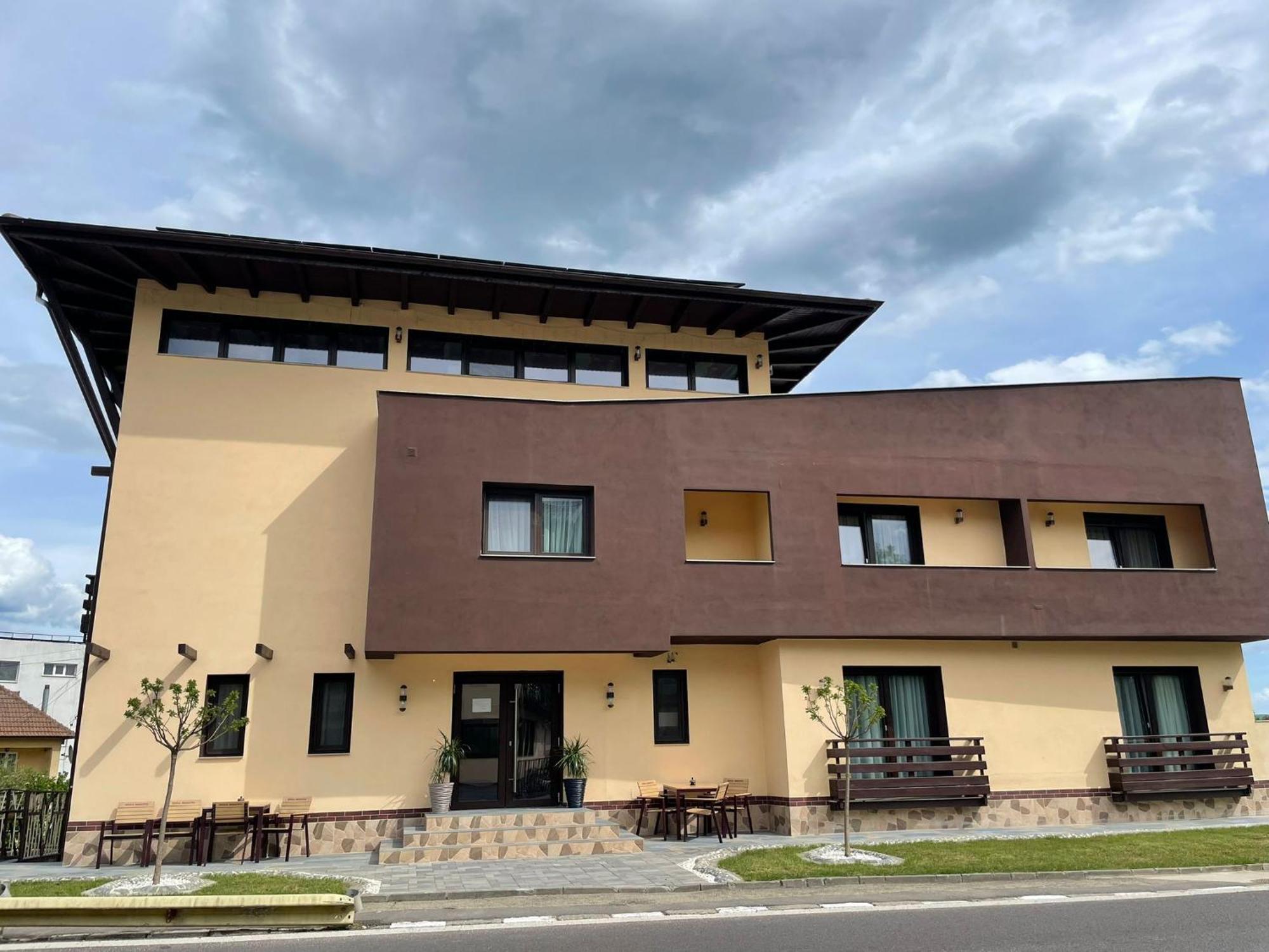 El Ryo 2 Hotel Călimăneşti Exterior foto