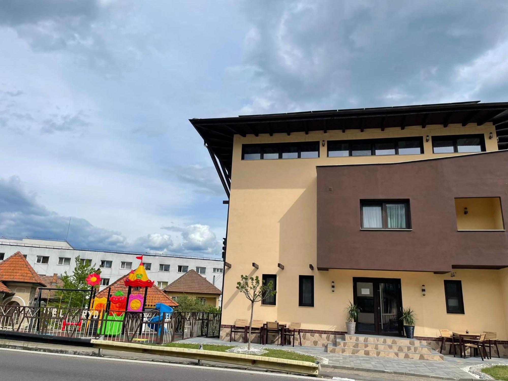 El Ryo 2 Hotel Călimăneşti Exterior foto