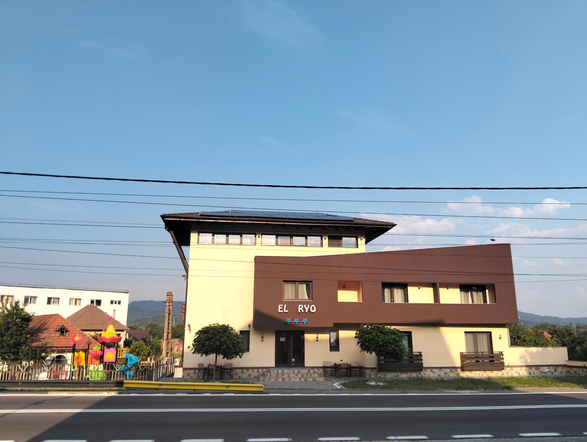 El Ryo 2 Hotel Călimăneşti Exterior foto